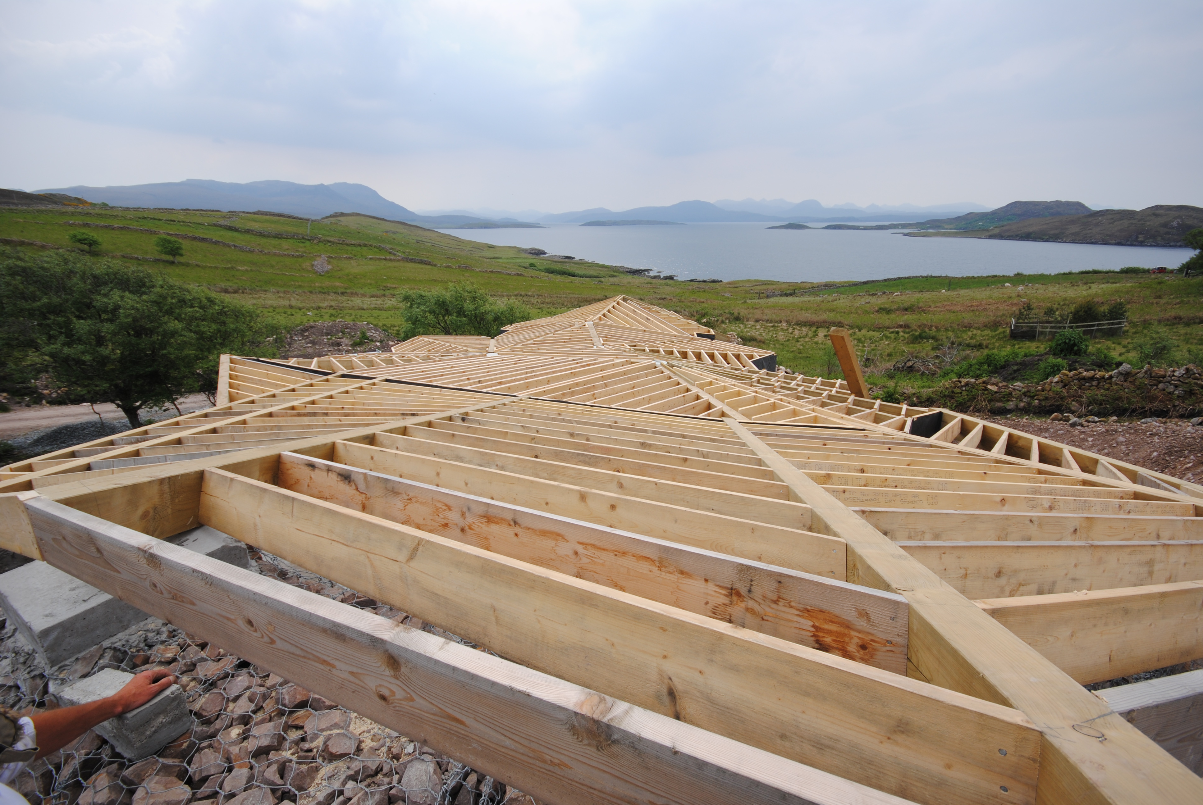 Northshire roof frame overlooking the water